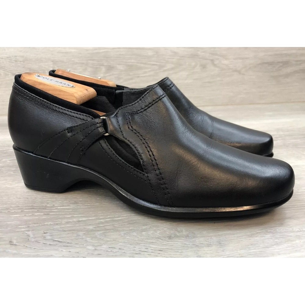 Clarks Emily Women's Loafer  Black Leather 9.5 Comfort Casual Slip On Shoes